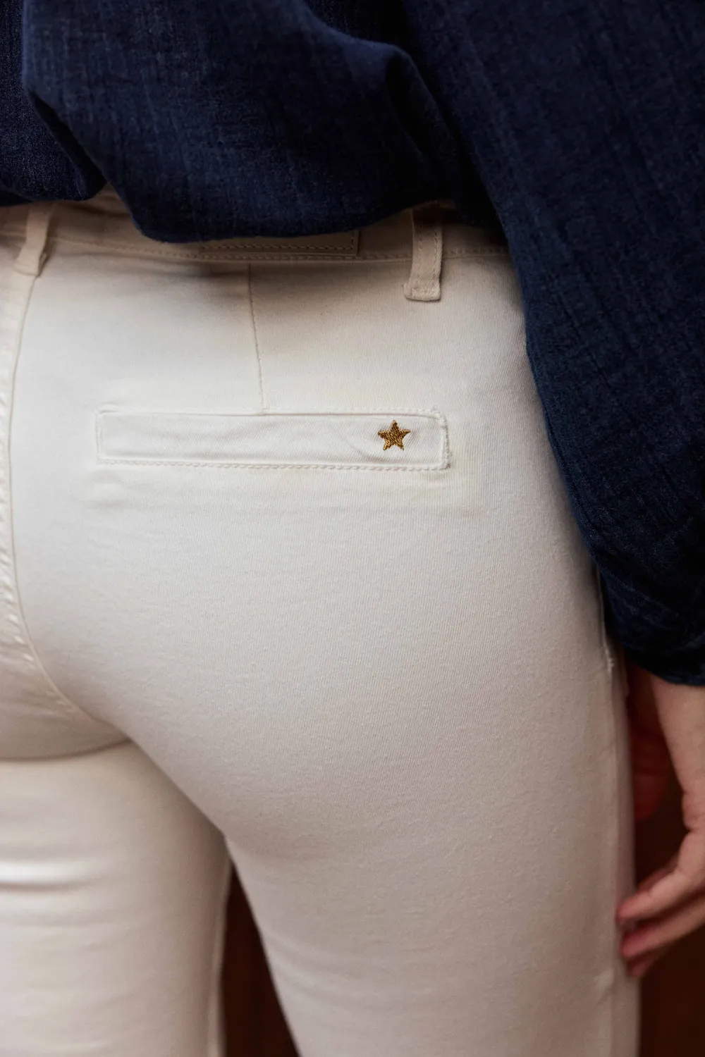 La Petite Etoile Sonny flare jeans ecru high-waist