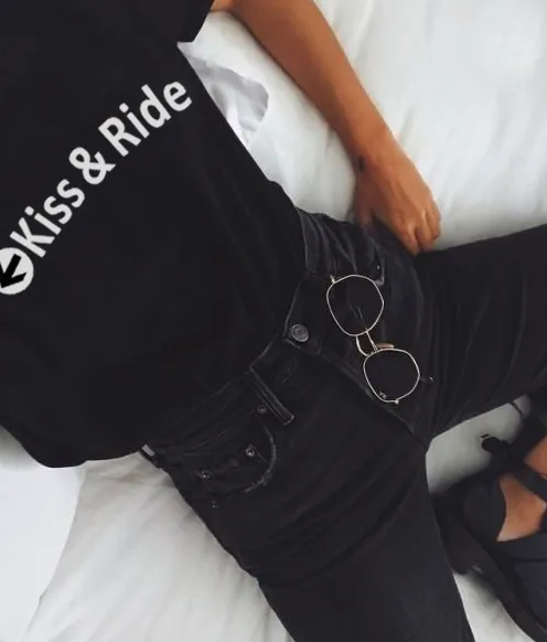 LOVEDRUNKY Kiss & Ride T-shirt zwart festival