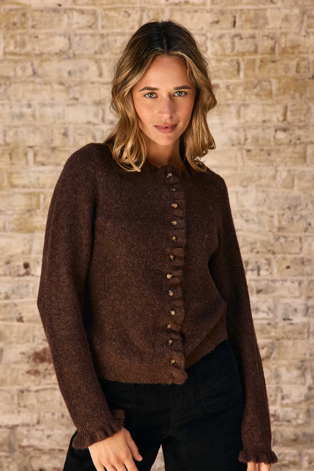 La Petite Etoile Mudya vest bruin honingraat volant