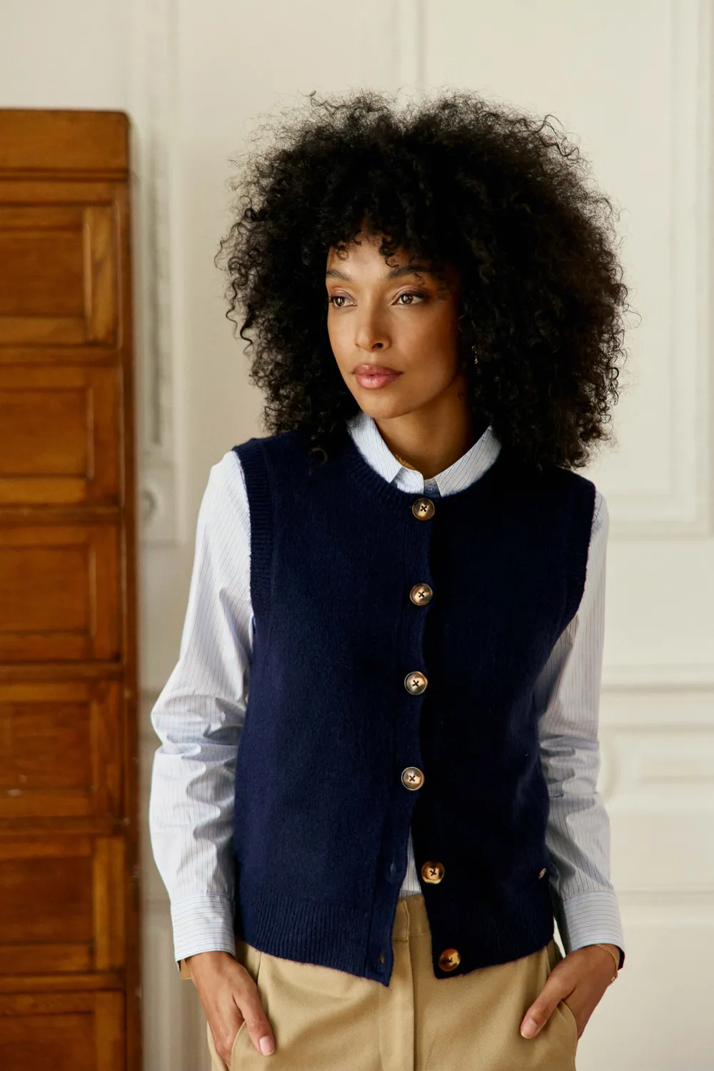 La Petite Etoile Morini mouwloos vest marine gebreid