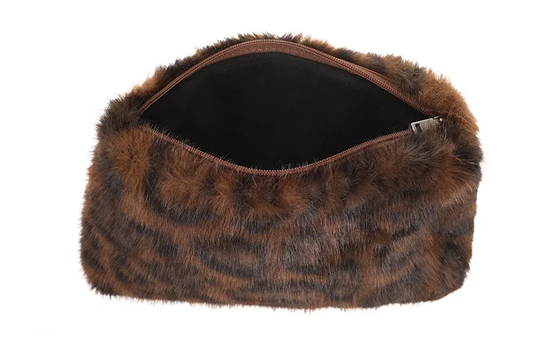 Amiek Borno make-up tasje panter bruin faux fur