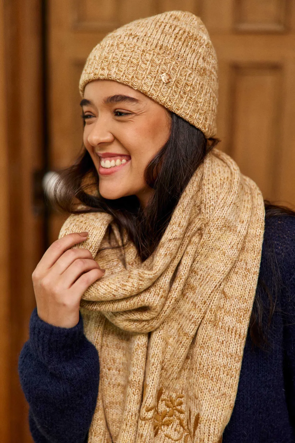 La Petite Etoile Ayo muts beige ajour gebreid