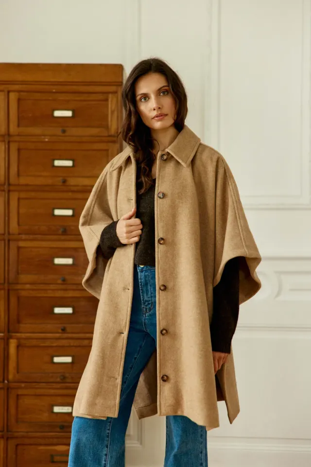 La Petite Etoile Netto cape camel wol middellang