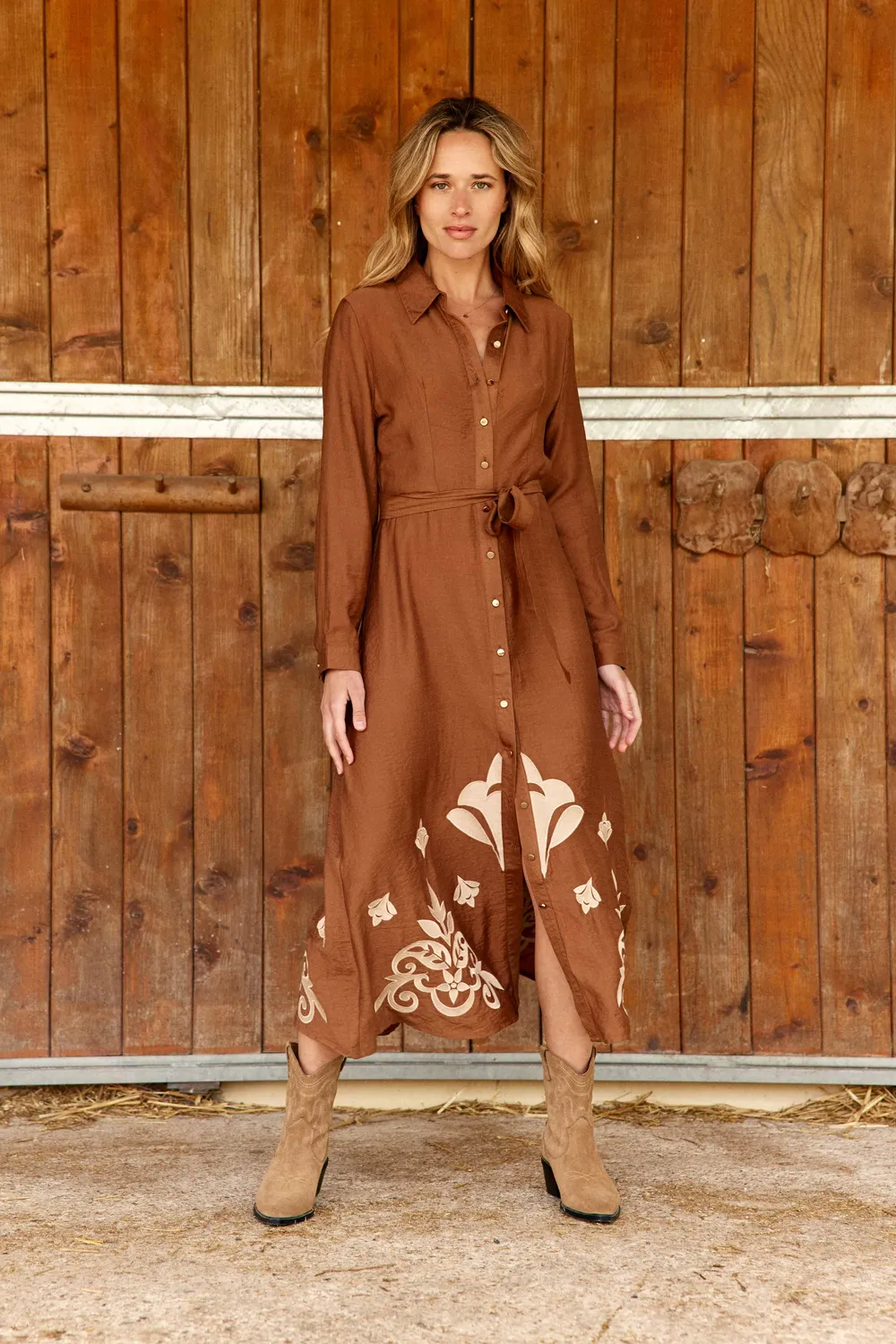 La Petite Etoile Roline blousejurk camel midi borduursel