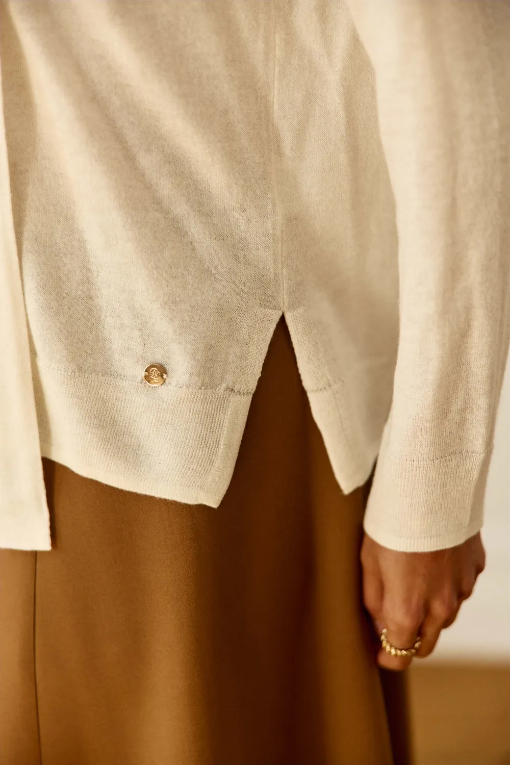 La Petite Etoile Melyaf trui ecru V-hals oversized