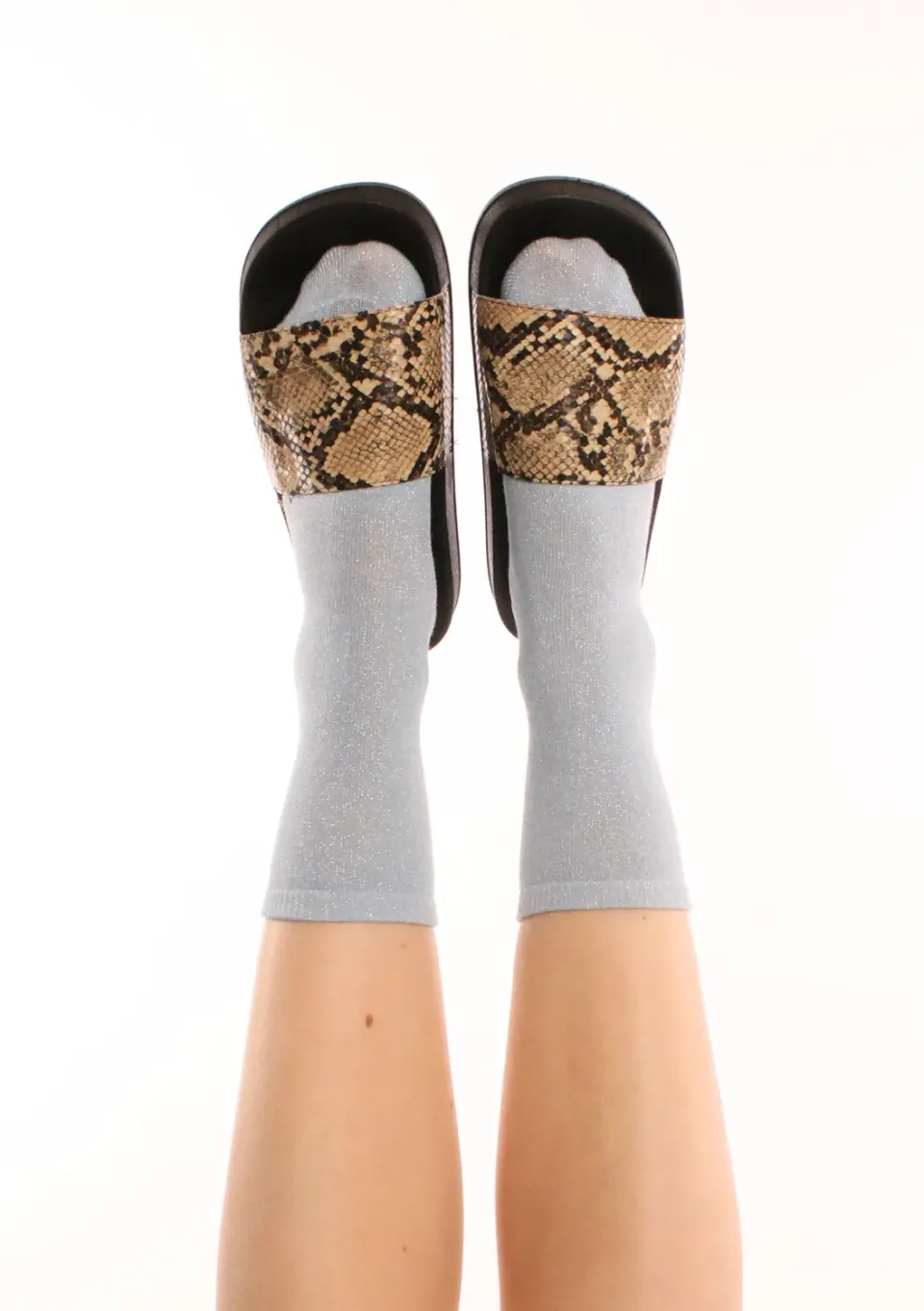 Pinned by K Flipflop Snake slippers bruin slangenprint