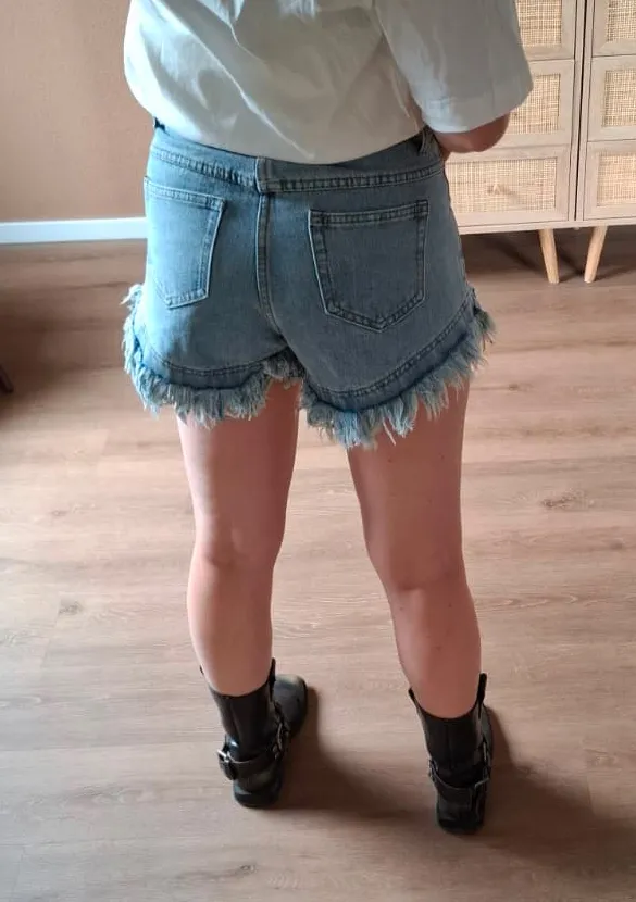 LOVEDRUNKY Rafel short blauw denim gerafeld