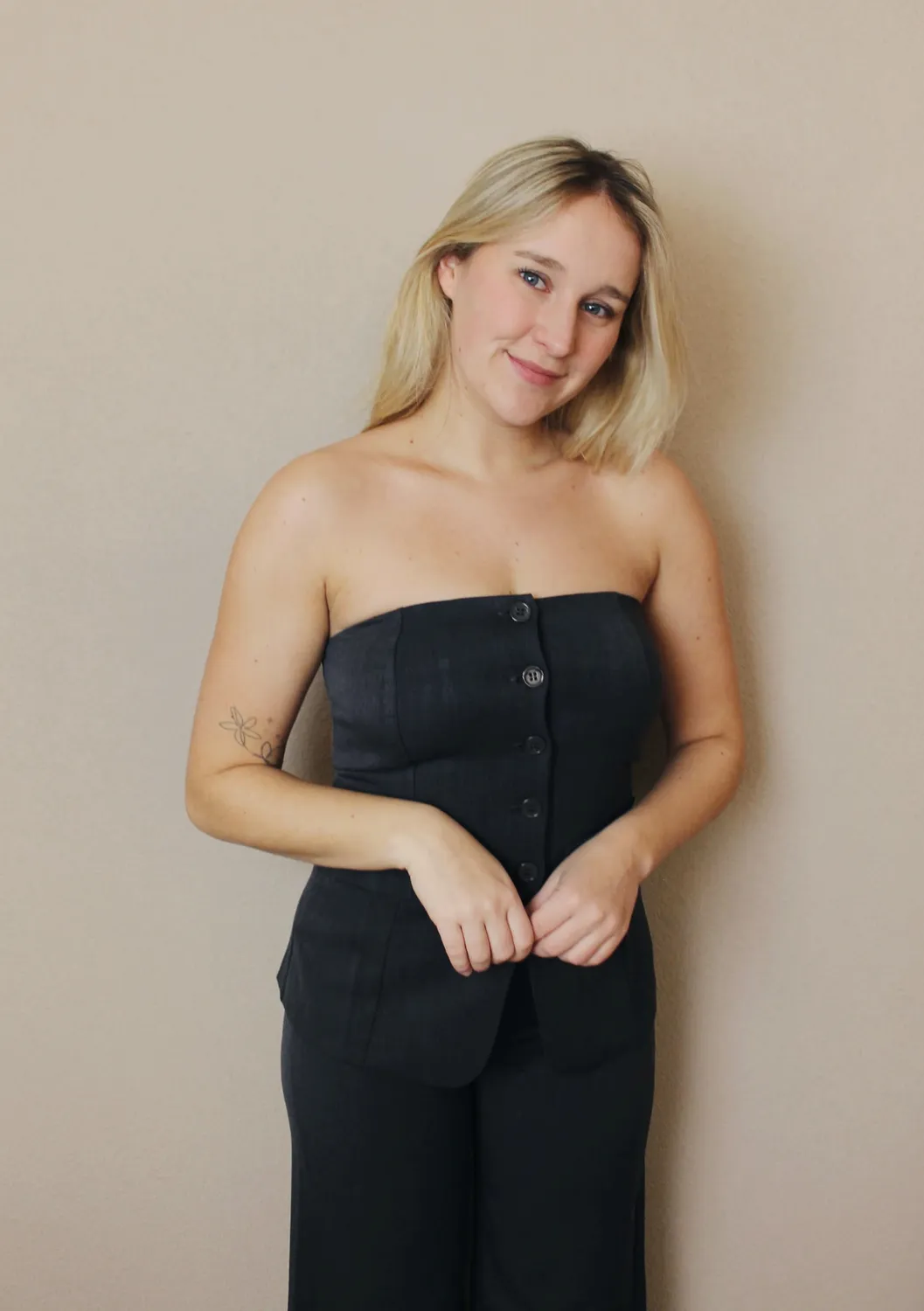 LOVEDRUNKY Tube Top gilet donkergrijs knoop