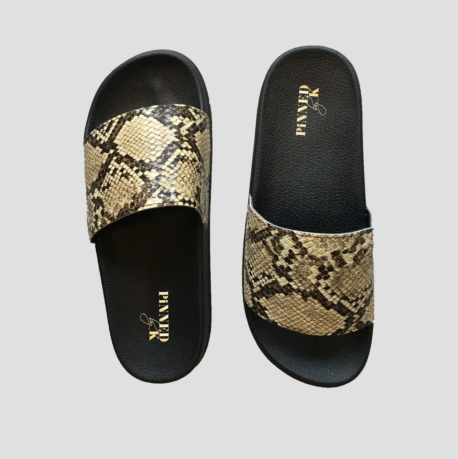 Pinned by K Flipflop Snake slippers bruin slangenprint