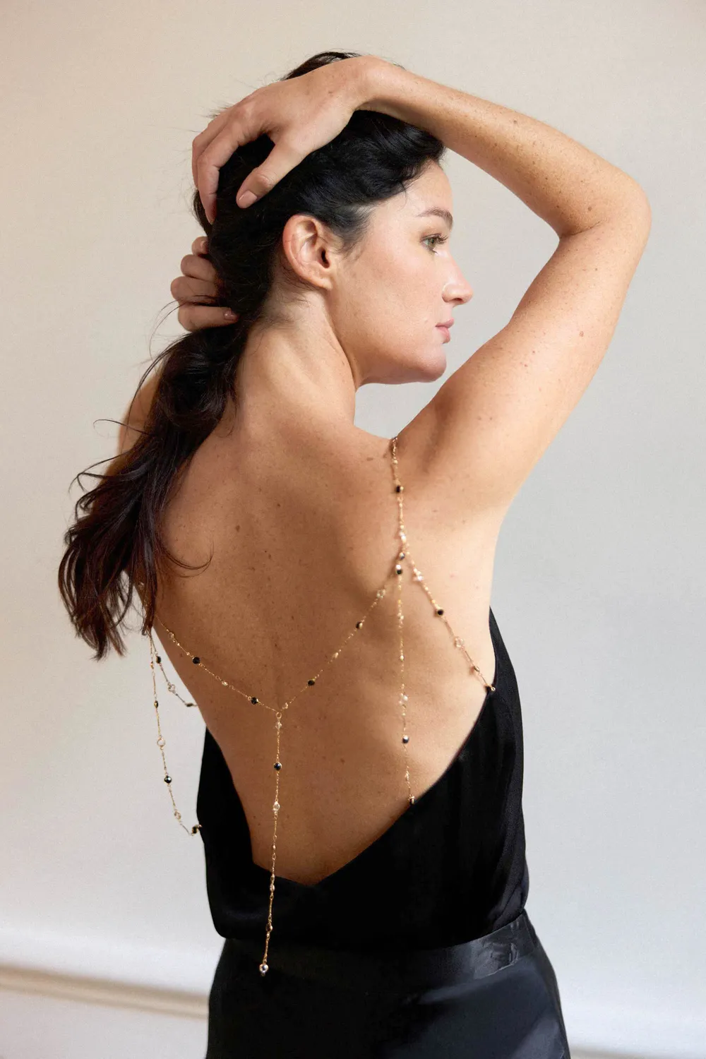 La Petite Etoile Dara top zwart satijn ketting