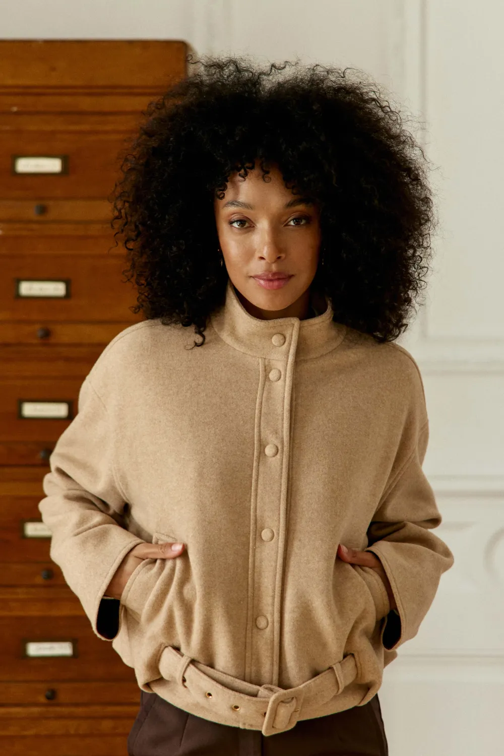 La Petite Etoile Naela ballonmantel beige met ruitkraag