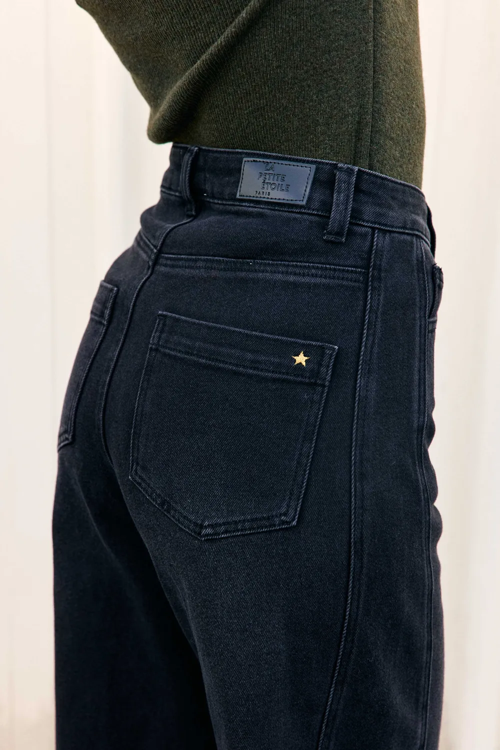 La Petite Etoile Pazya barrel jeans charcoal zwart