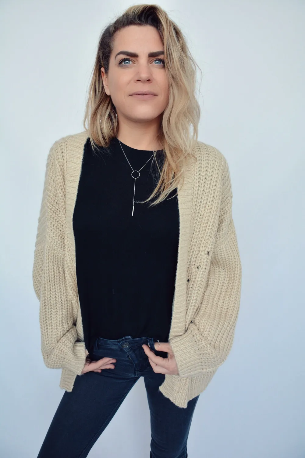 LOVEDRUNKY Knit Cardigan vest beige one size dik gebreid
