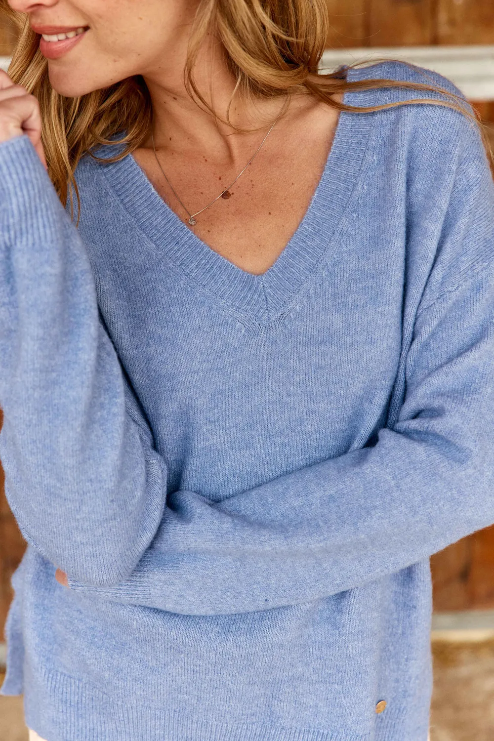 La Petite Etoile Mantio wijde trui 20-blauw V-hals