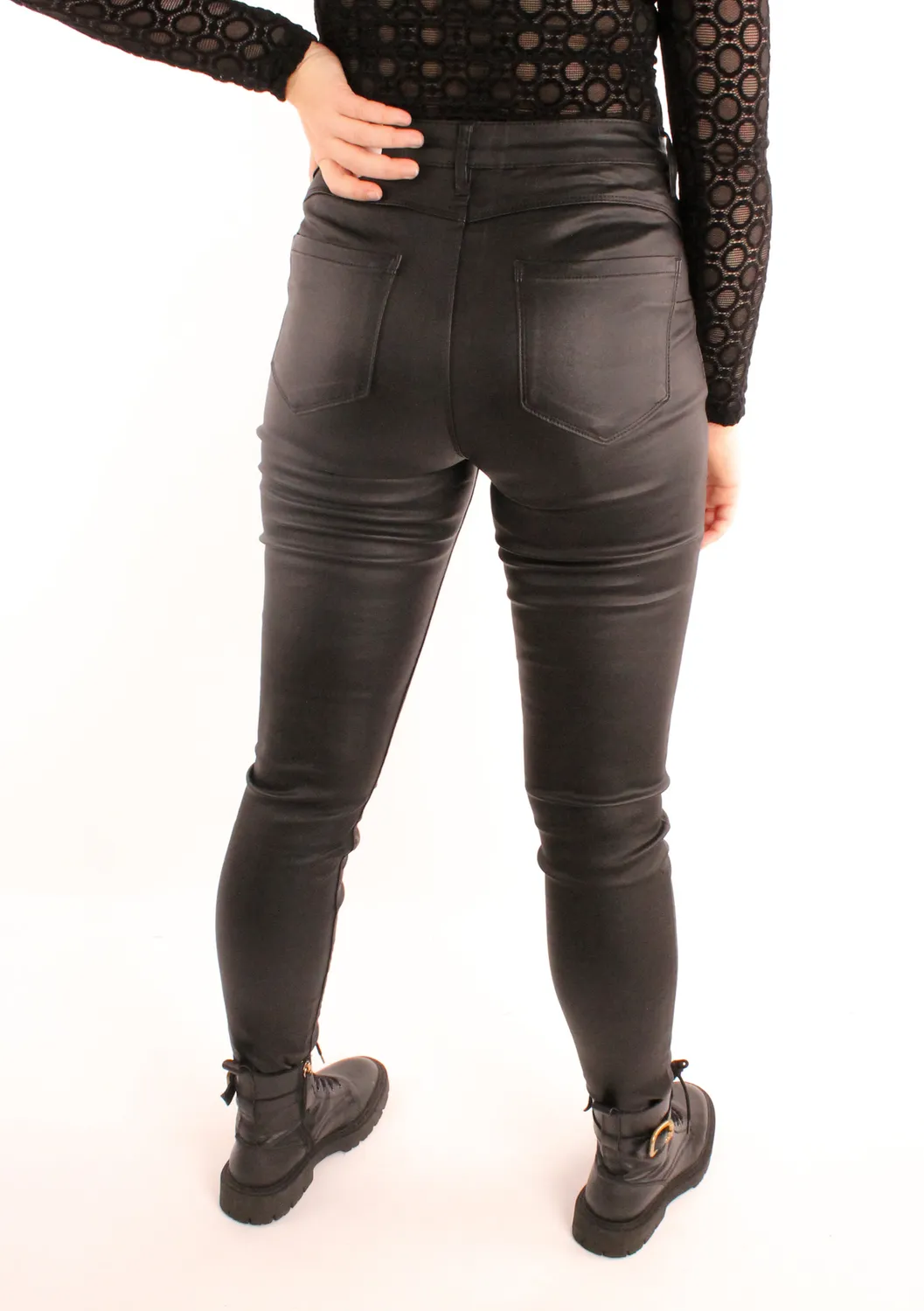 LOVEDRUNKY Skinny Coated zwarte broek hoge taille