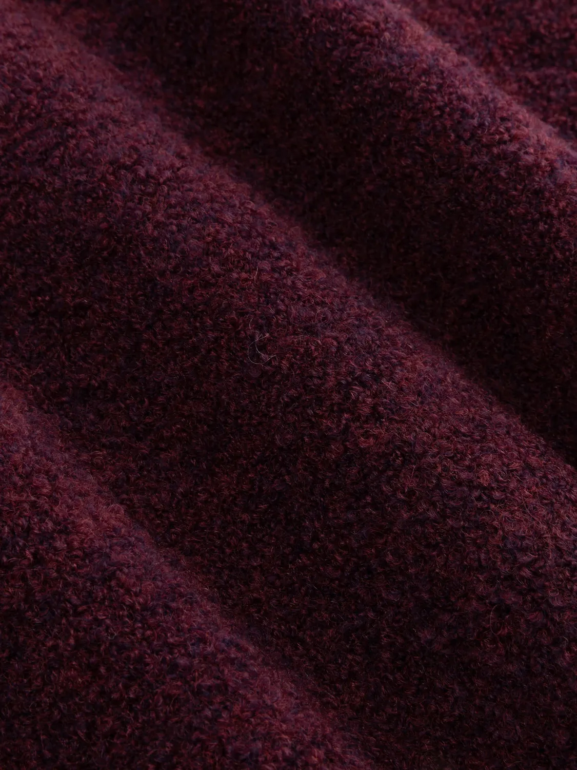 Amiek Kitty cardigan aubergine met klaverknopen