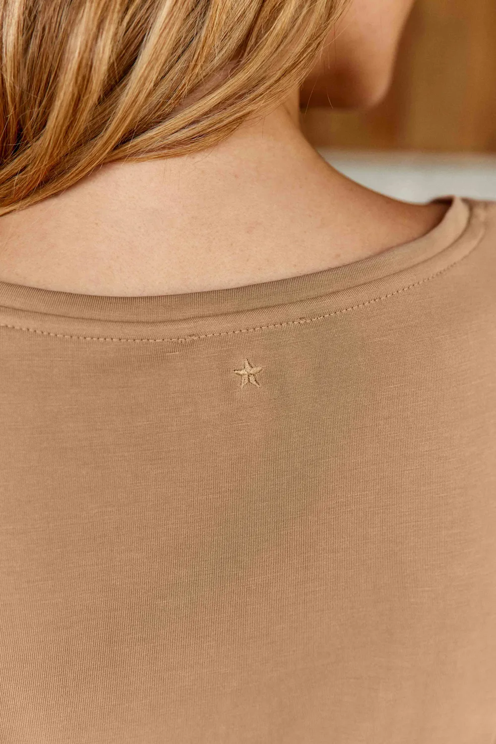 La Petite Etoile Tiana T-shirt beige soepel recht