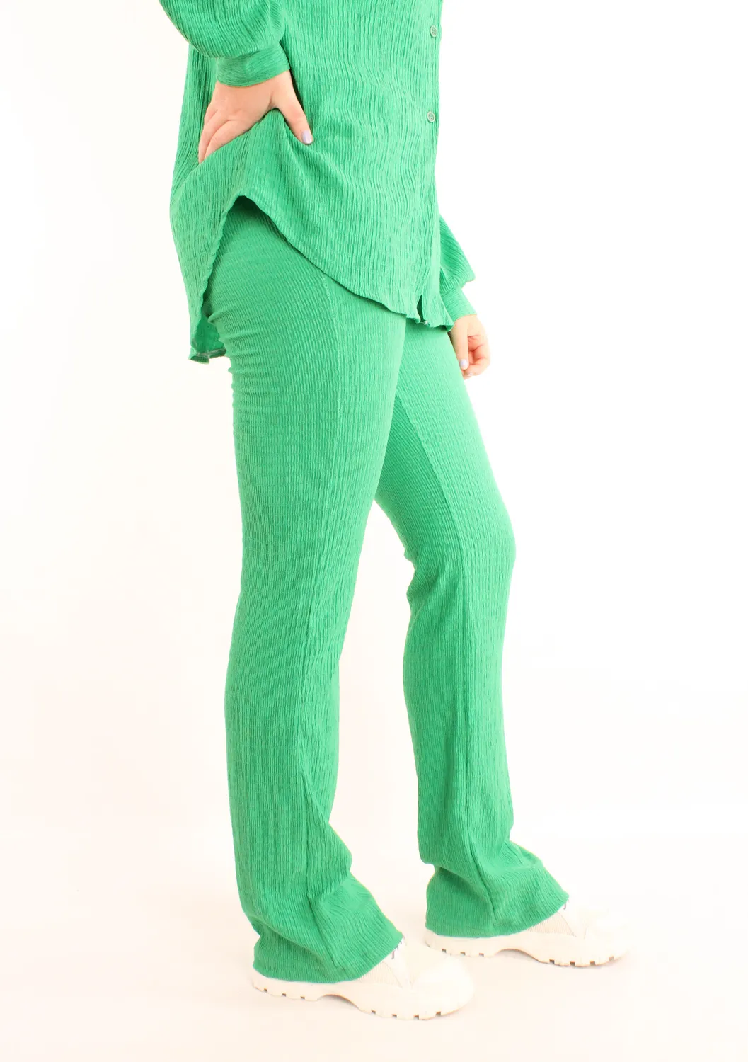 LOVEDRUNKY Coco broek groen flared hoge taille
