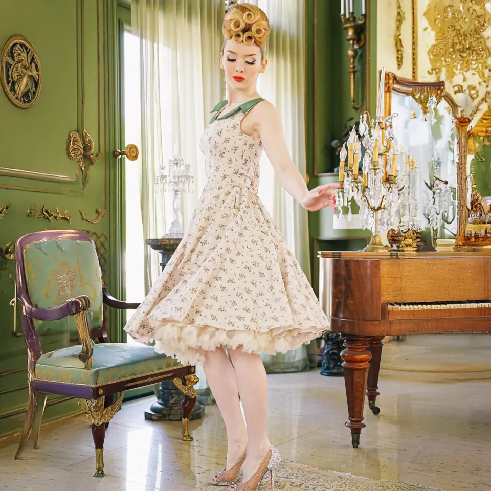 Tatyana Elizabeth Circle jurk antique floral katoen