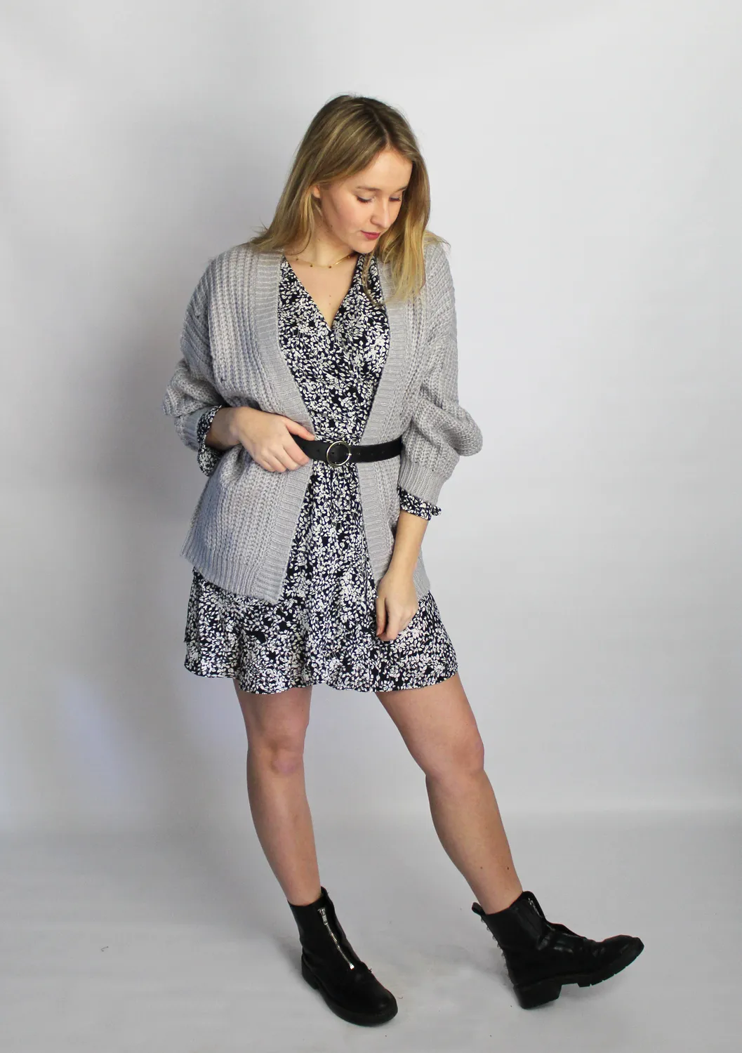 LOVEDRUNKY Knit Cardigan grijs kort gebreid vest 65cm