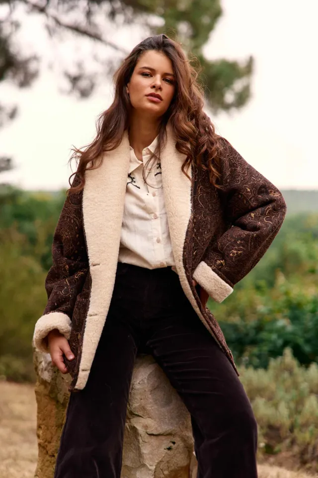 La Petite Etoile Noelia jacquard mantel bruin overslagkraag