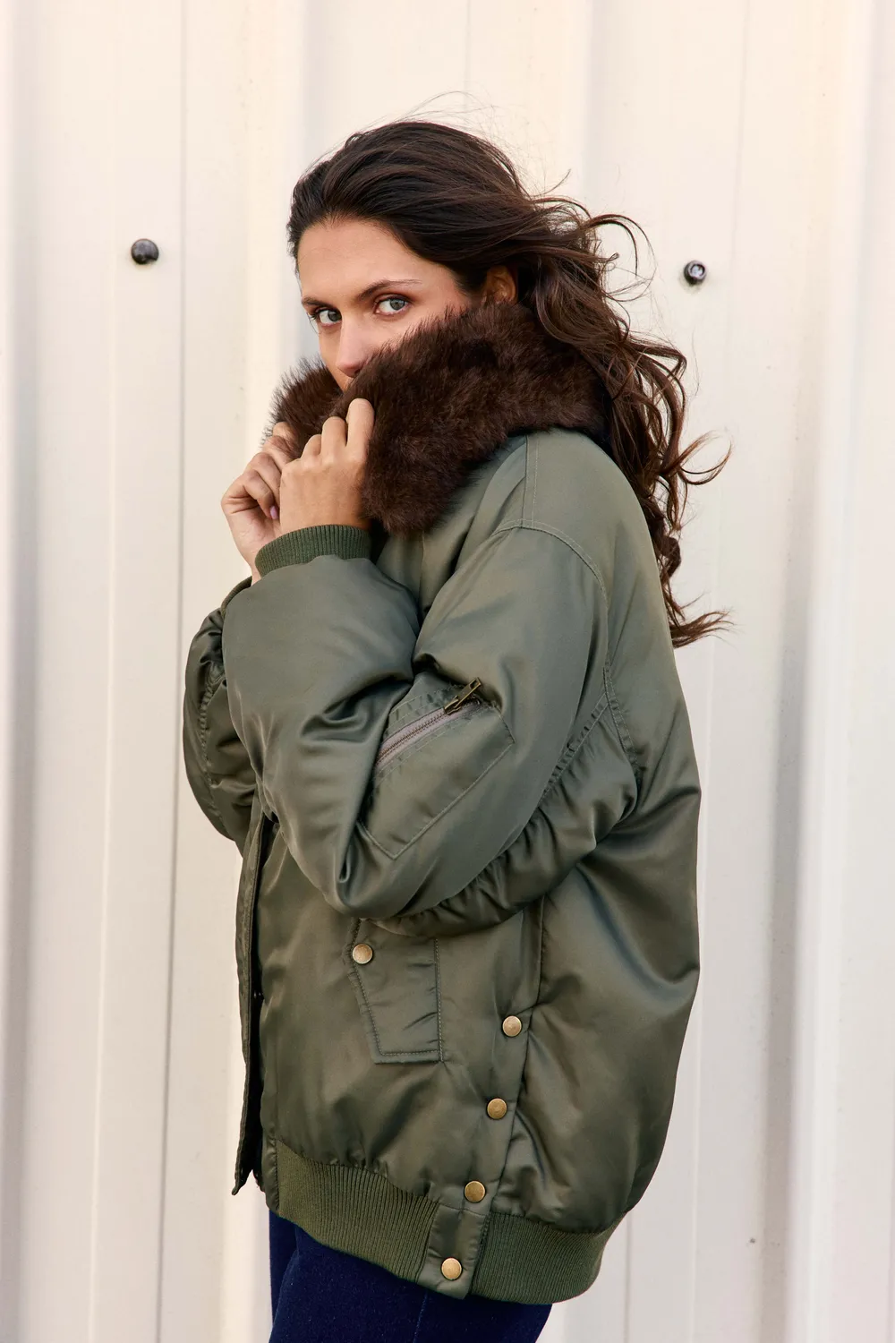 La Petite Etoile Naria bomber kaki oversize bontkraag