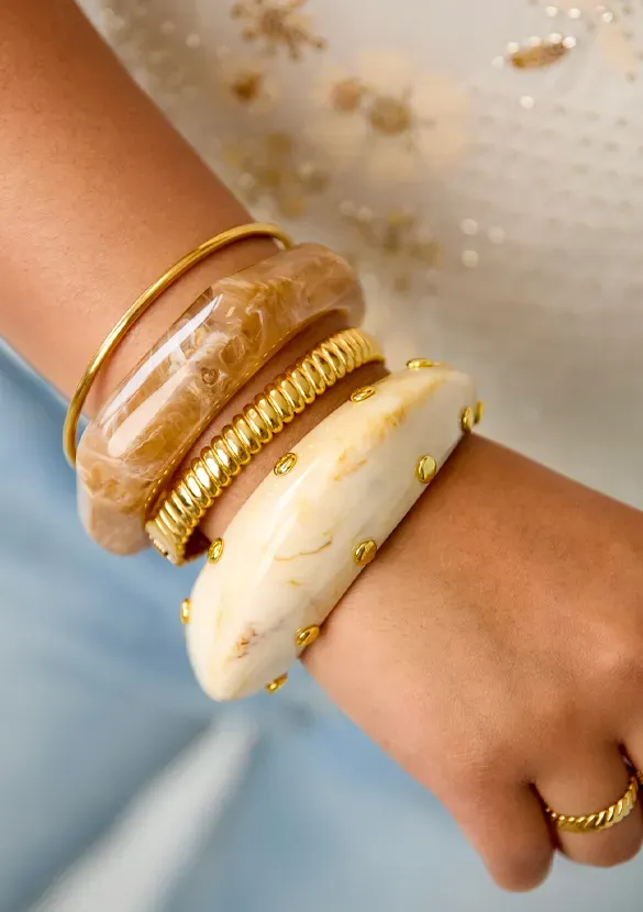 LOVEDRUNKY Bangle Studs armband beige 6,6 cm