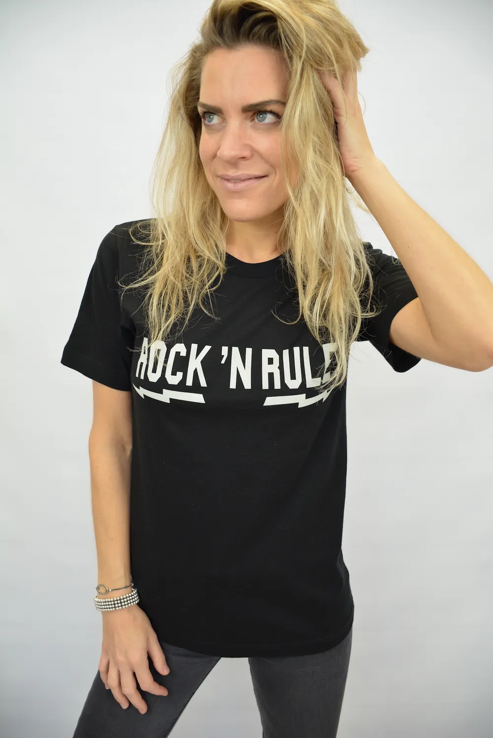 LOVEDRUNKY Rock 'n Rule T-shirt Zwart Opgerolde Mouw