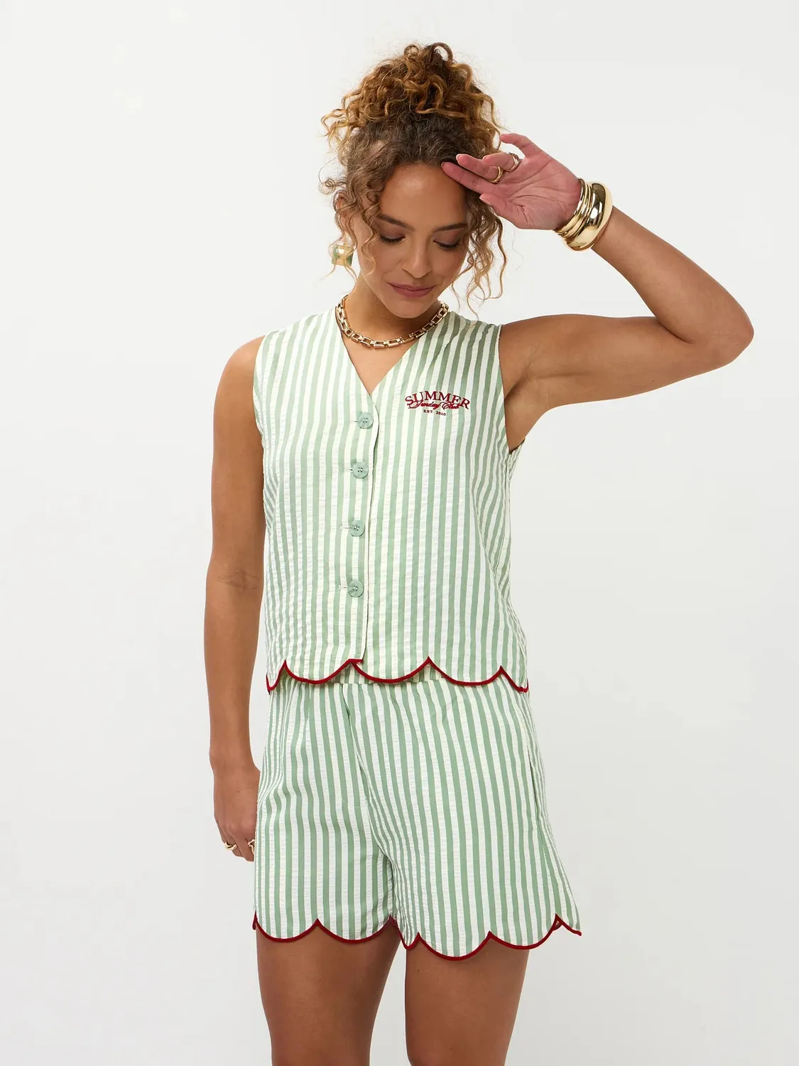 Amiek Ember gilet sage green rechte pasvorm