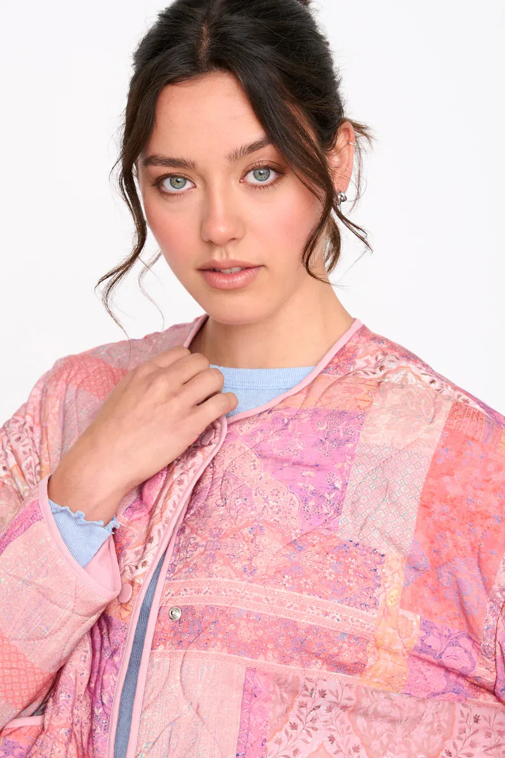 Amiek 24c Patchwork jasje roze print viscose