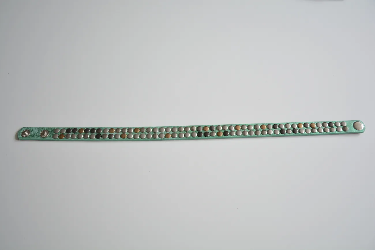 LOVEDRUNKY Stud armband mintgroen leer verstelbaar