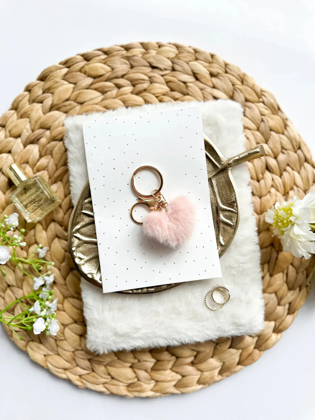 Amiek Fluffy sleutelhanger hart roze fluffy