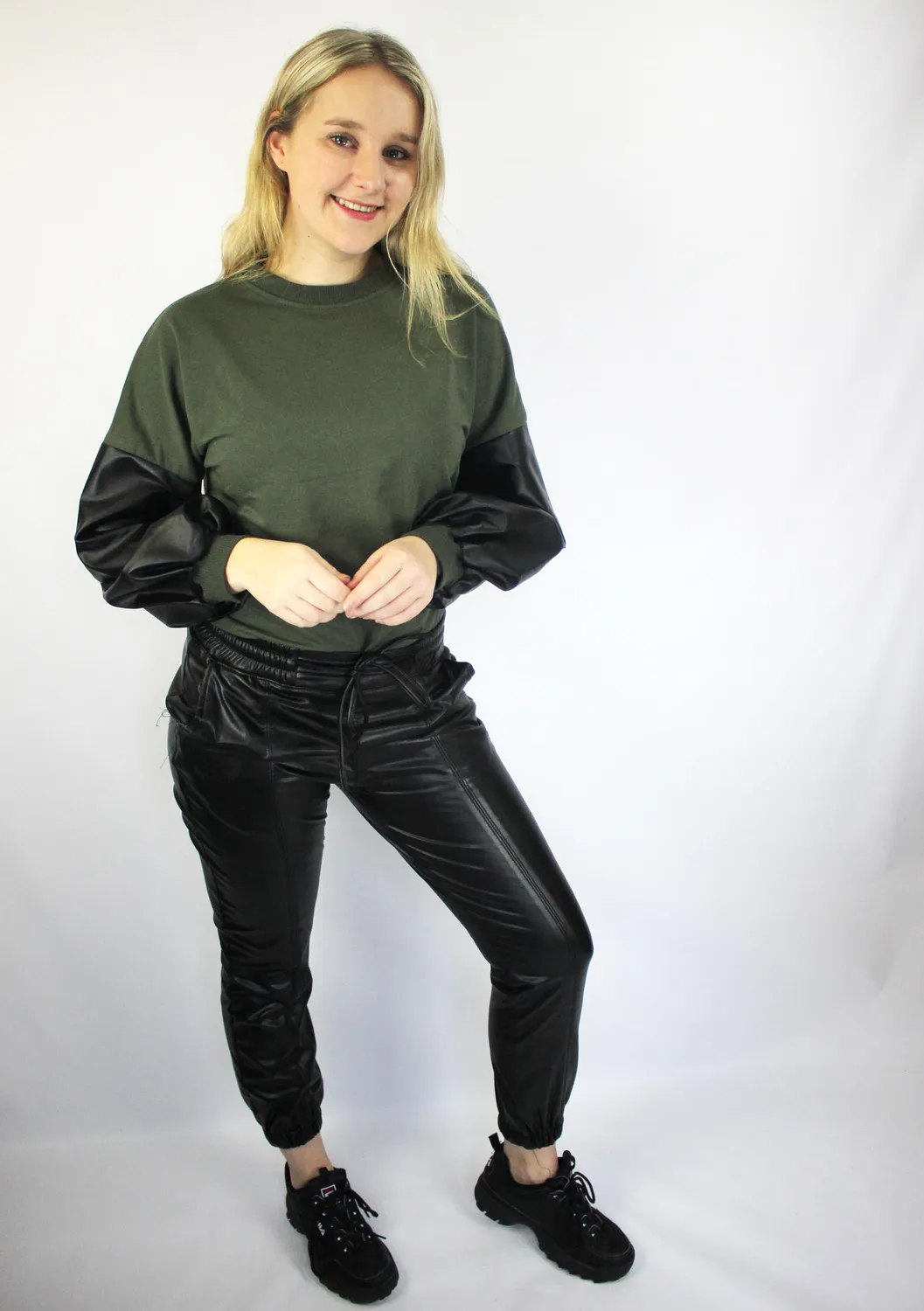 LOVEDRUNKY PU sweater groen met leren mouwen
