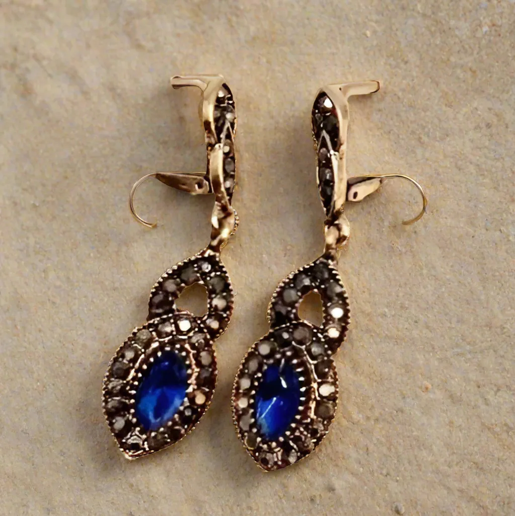 Tatyana Vintage Filigree strass oorbellen blauw vintage