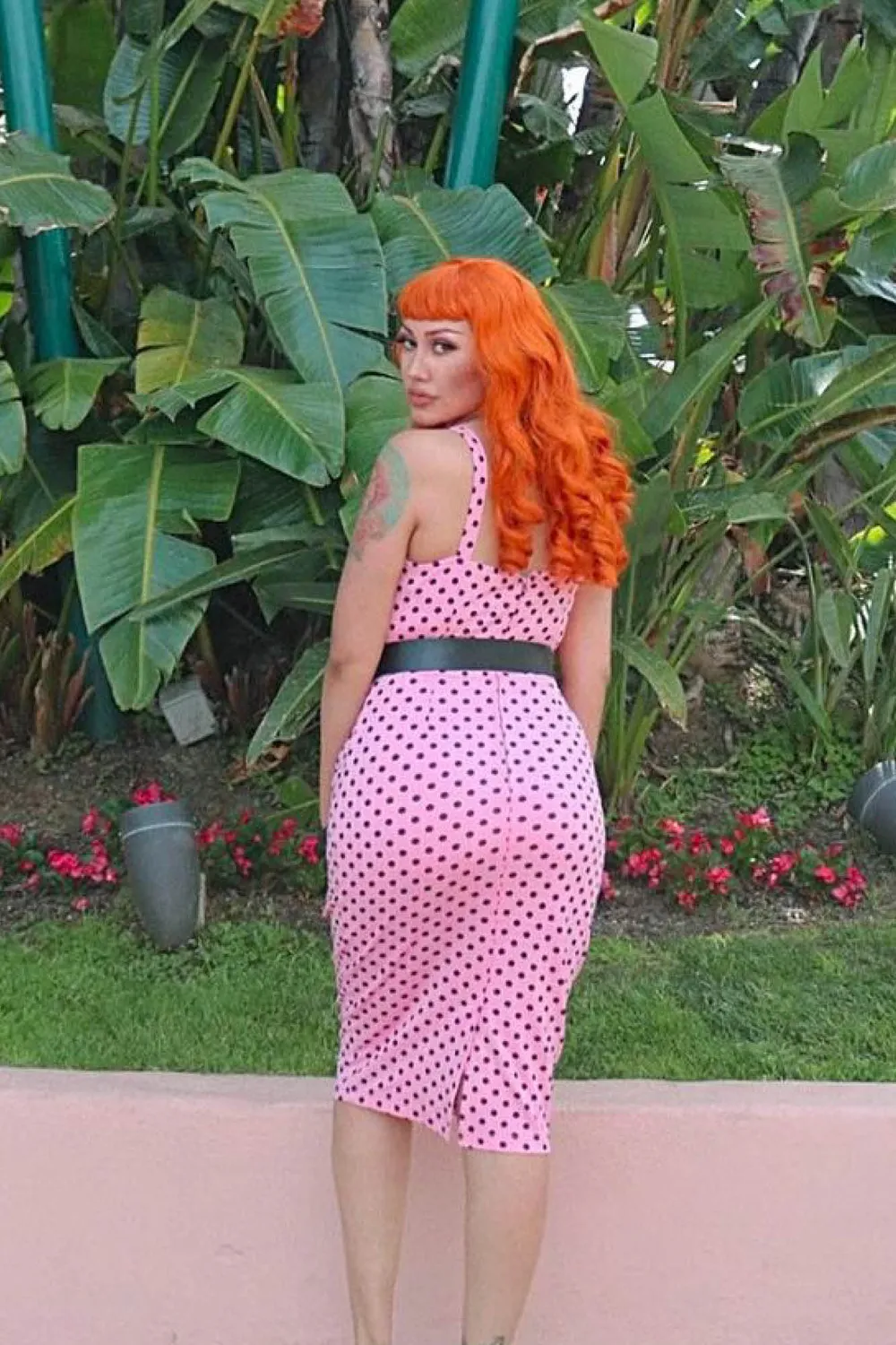 Tatyana Glam pencil jurk roze met stippen