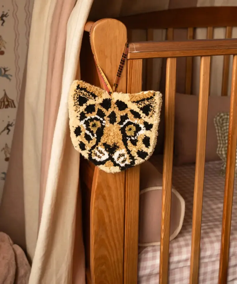 Amiek Loony Luipaard wandhanger wol dierenkop