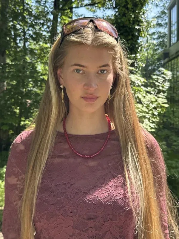 Amiek Ruby Necklace ketting rood kralen