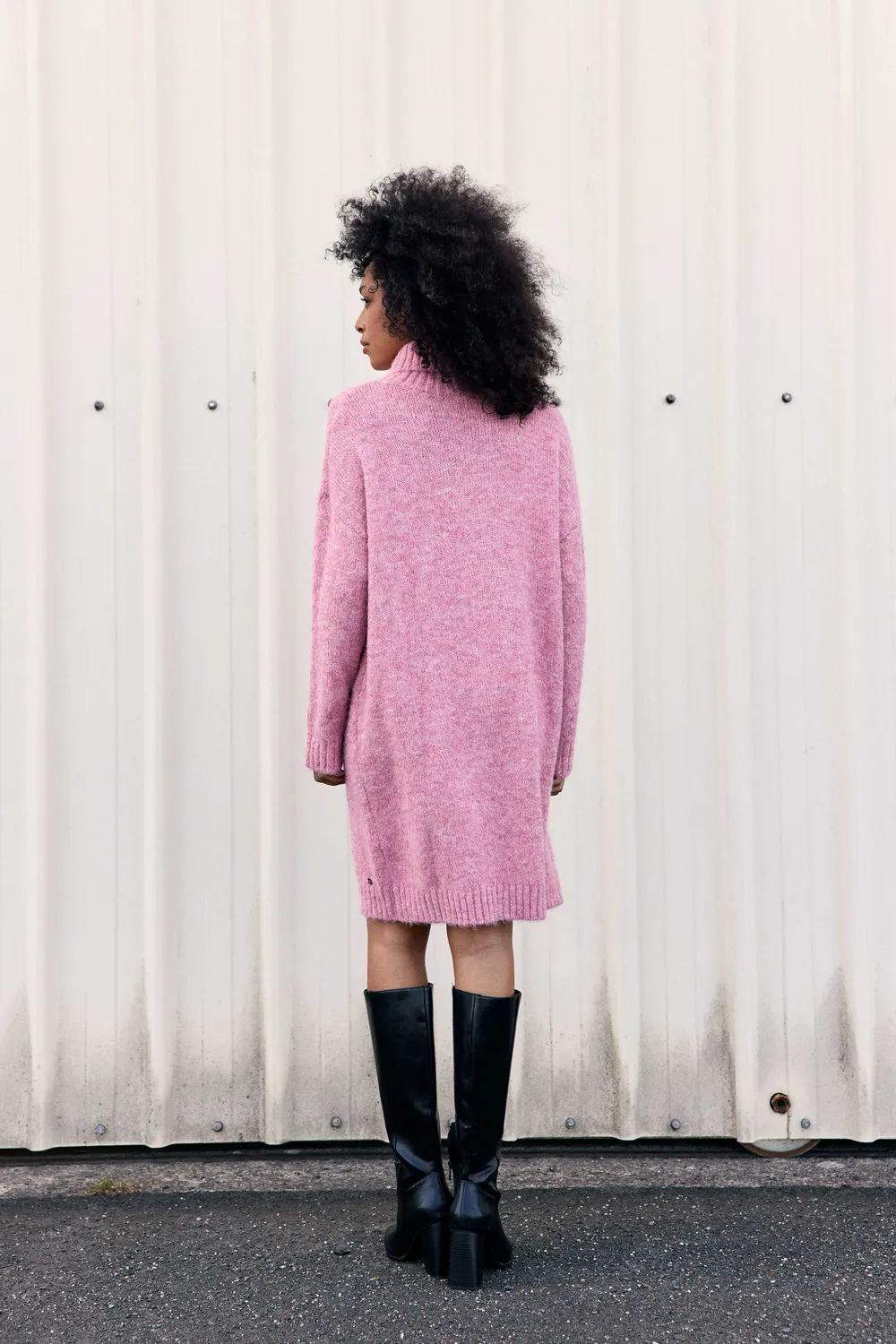 La Petite Etoile Mathea gebreide jurk roze knielengte