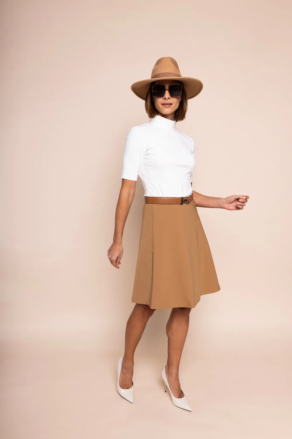 Laboutiek Flare Skirt rok camel knielengte stretch