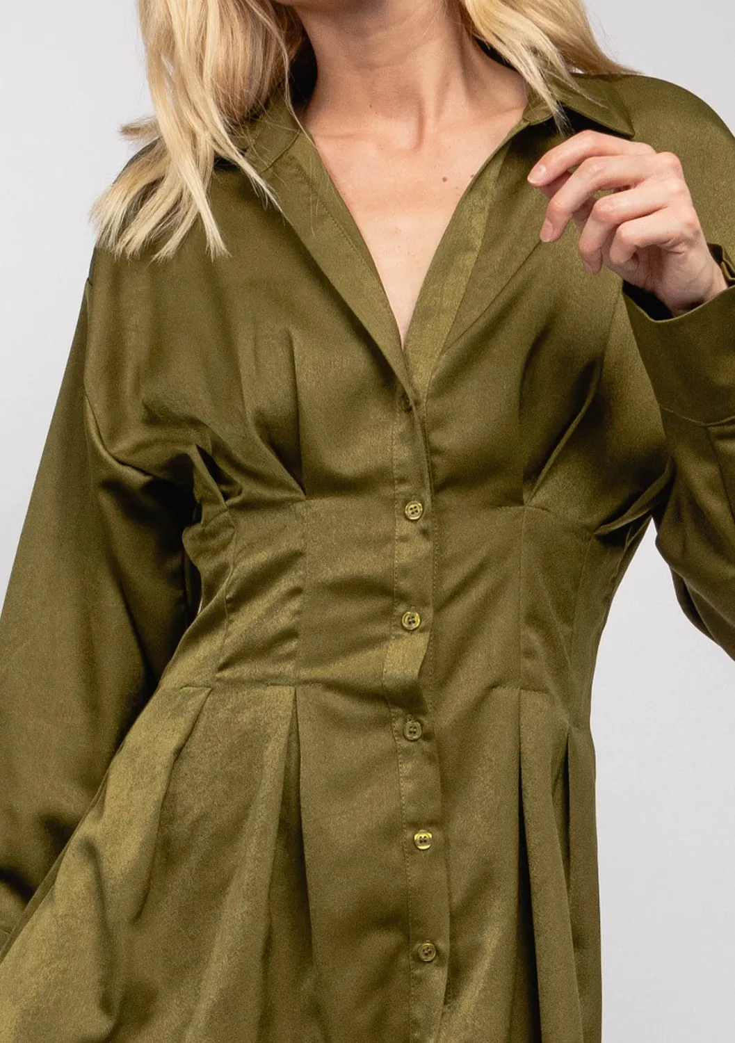 LOVEDRUNKY Satin jurk groen blouse knoopsluiting