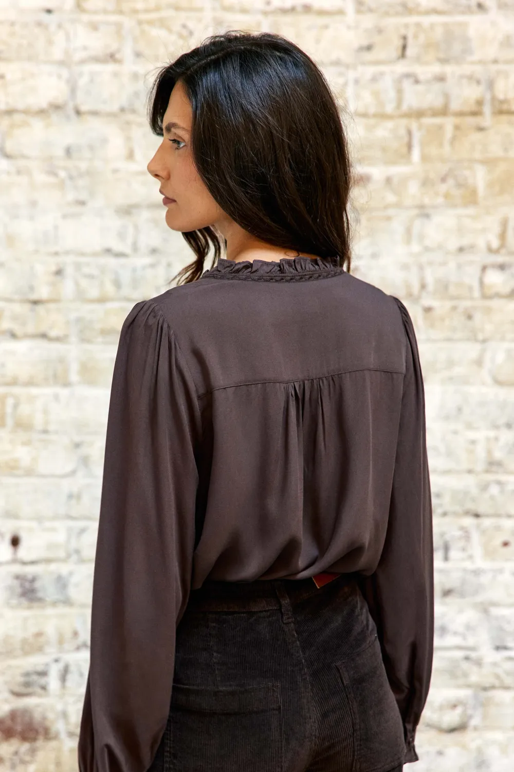 La Petite Etoile Bowen blouse bruin borduursel volant