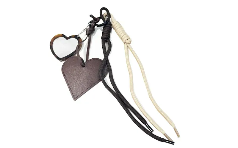 Amiek Nora sleutelhanger bagcharm bruin