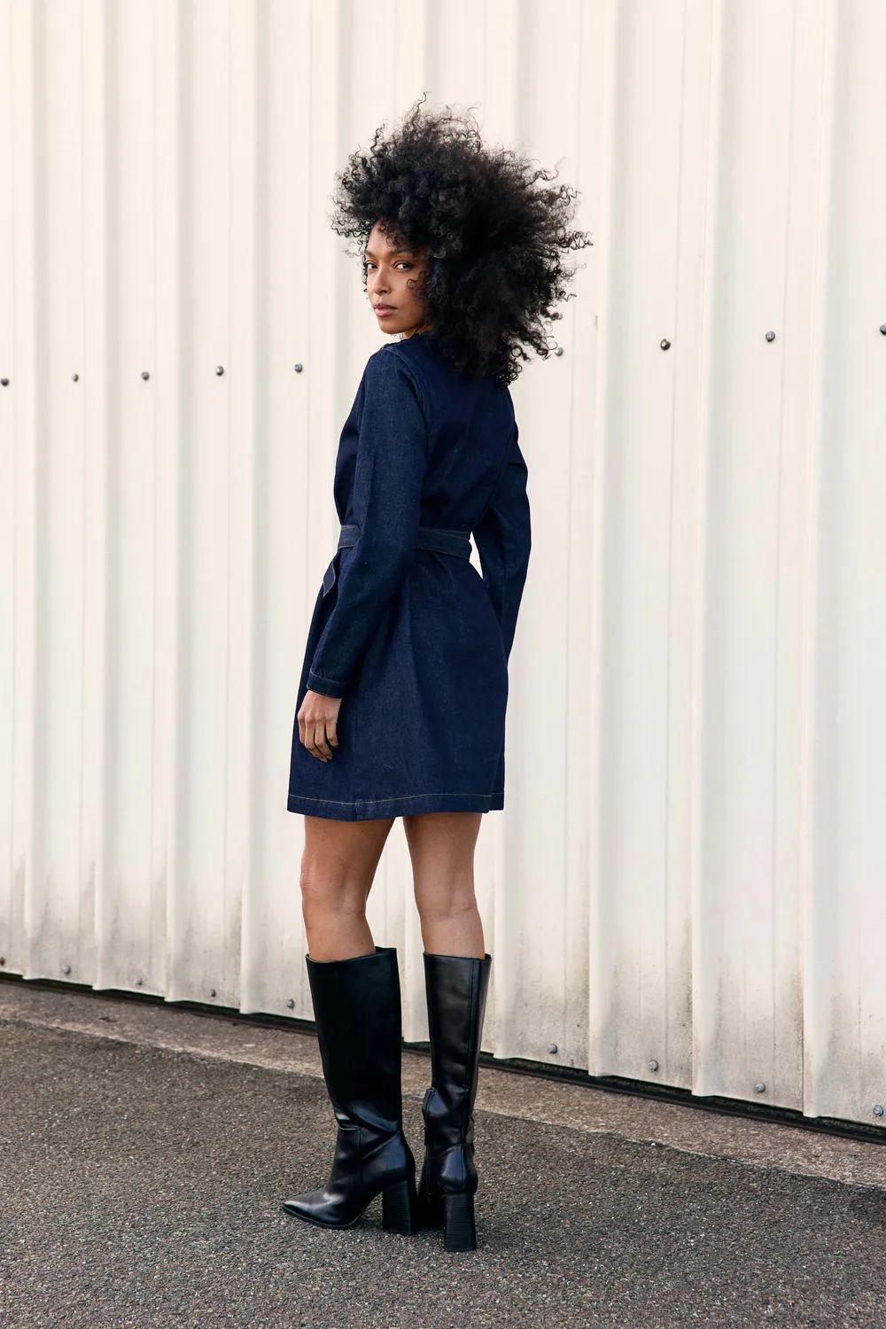 La Petite Etoile Ruona denim jurk brut korte uitlopende