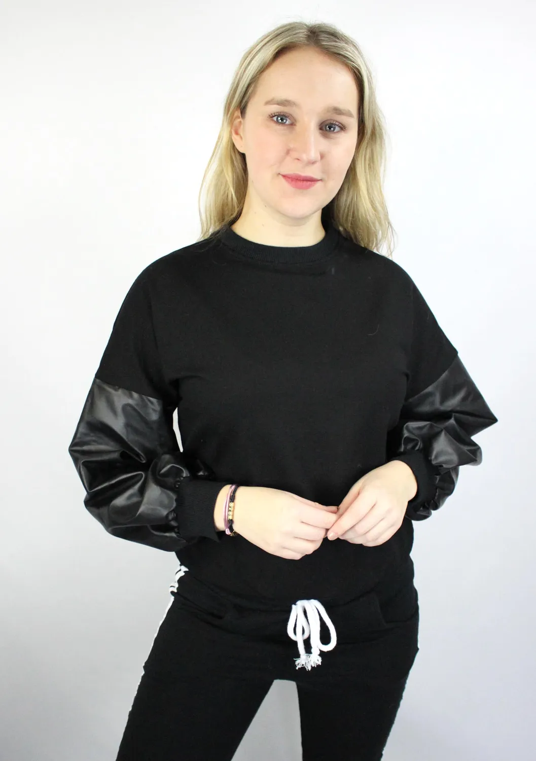 Lovedrunky PU sweater zwart leer-mouwen