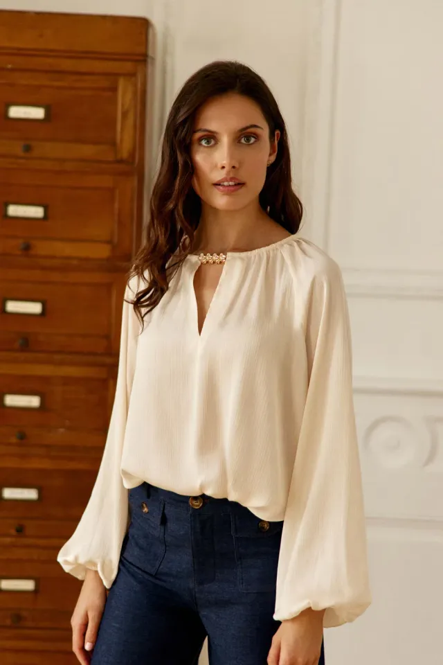 La Petite Etoile Binta blouse ecru stippen satijn