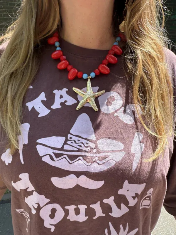 Amiek Berry ketting koraalrood met zeesterhanger