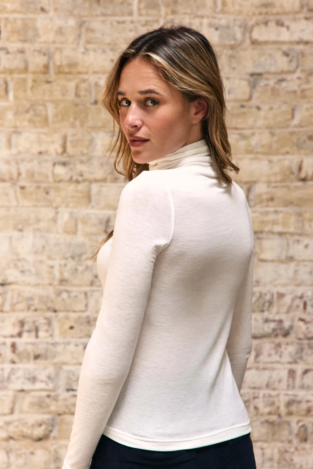 La Petite Etoile Tova colshirt jersey ecru duimgat