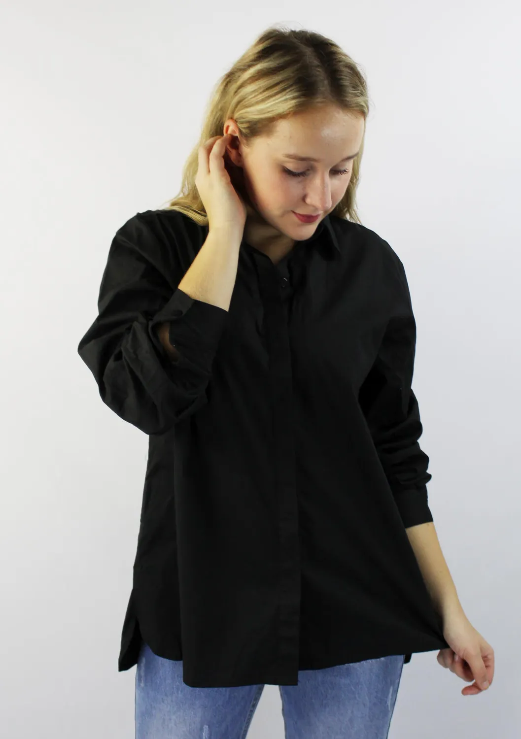 LOVEDRUNKY Basic blouse zwart knoopsluiting