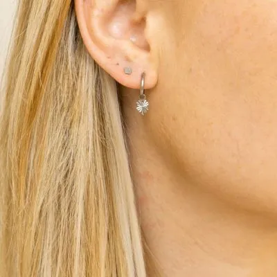 Amiek Flamed Clover oorbellen goud waterproof