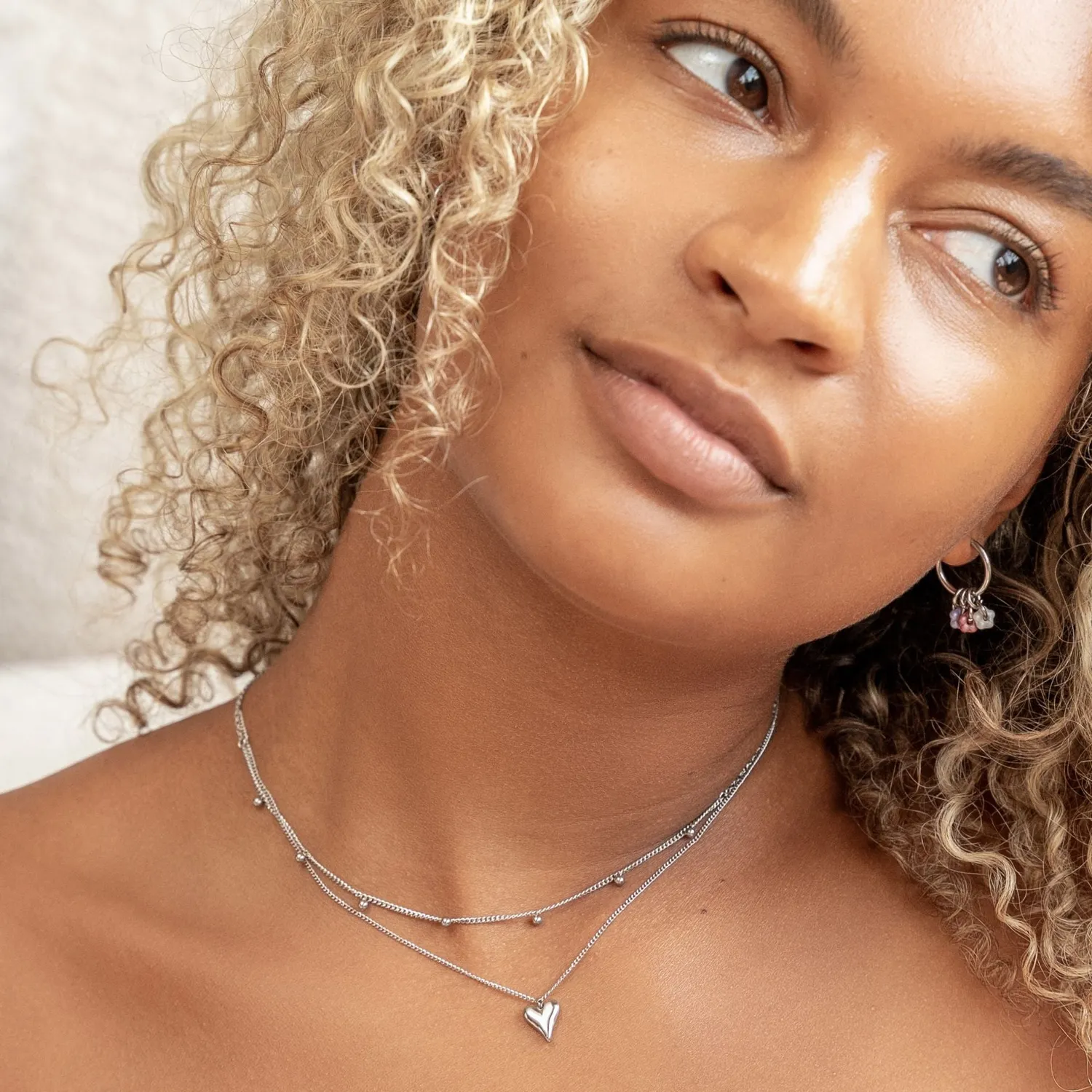 Amiek Dangling Heart ketting zilver 42cm rvs